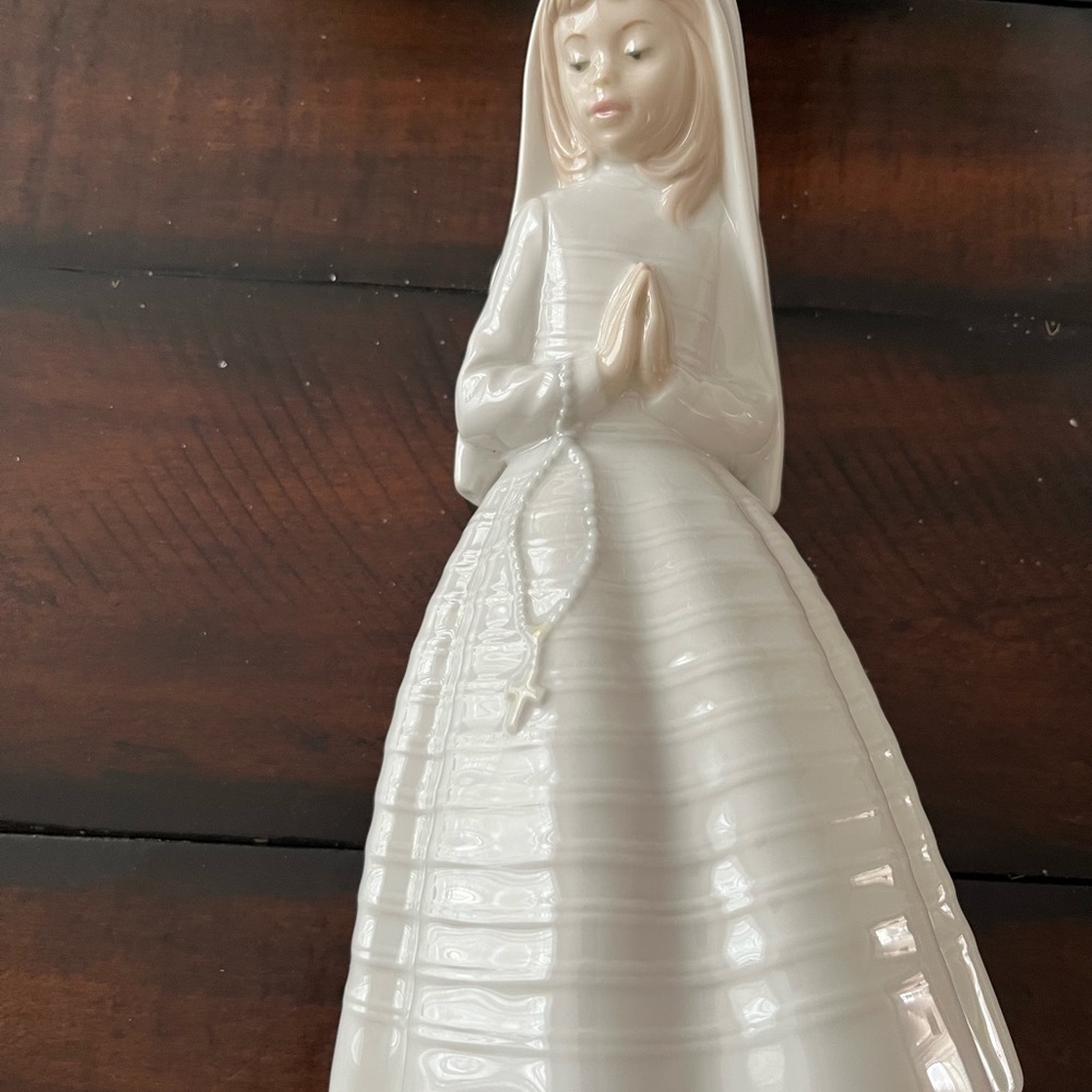 NAO by LLADRO My First Communion  Figurine